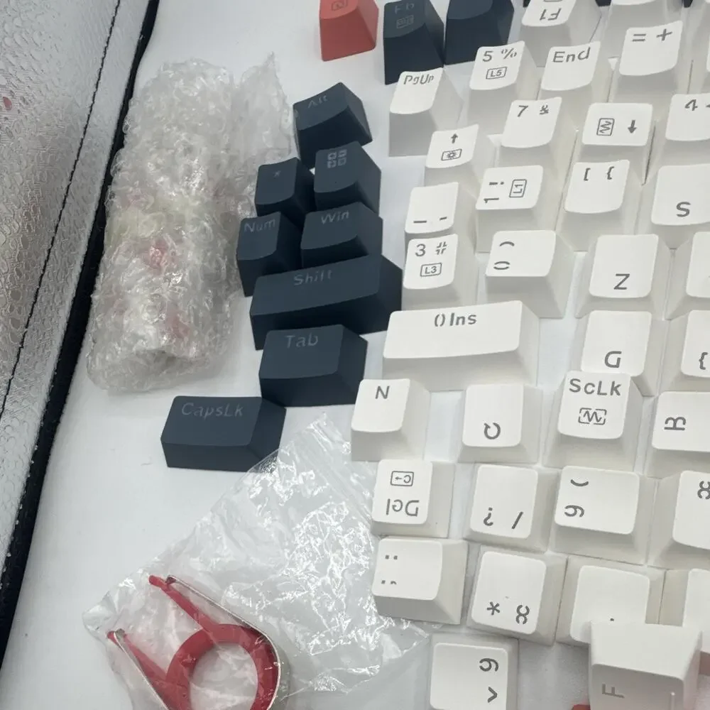 English OEM Profile Keycap Set Lot White & Dark Blue w/ Red Spacebar USB Wired